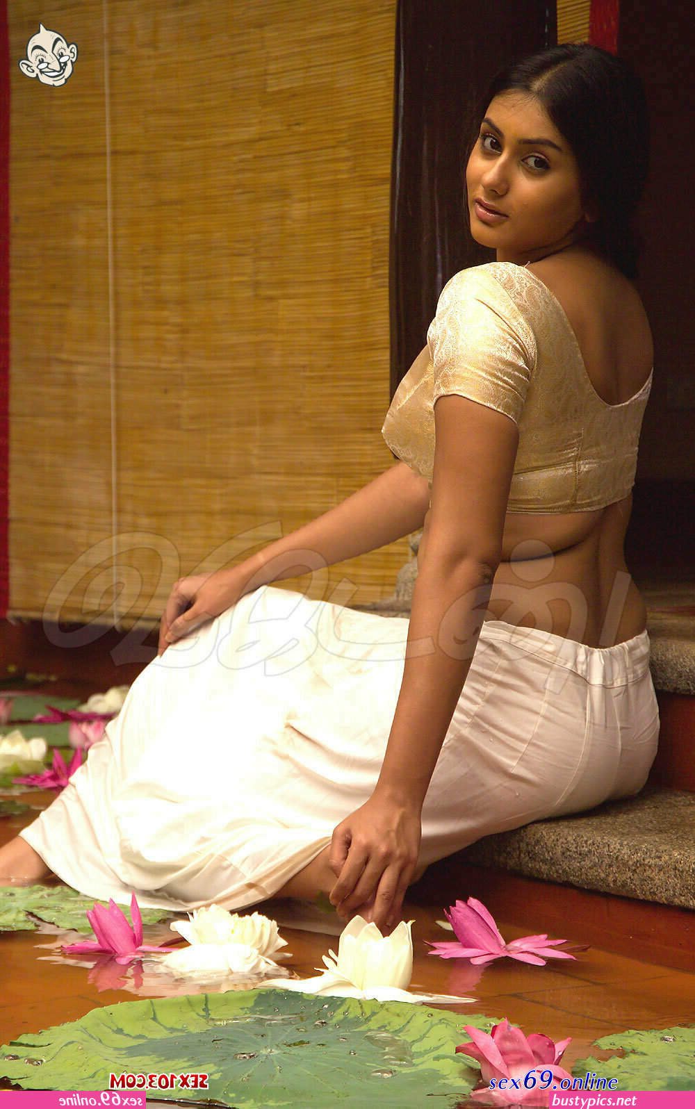 tamil bra aunty sxe hot
