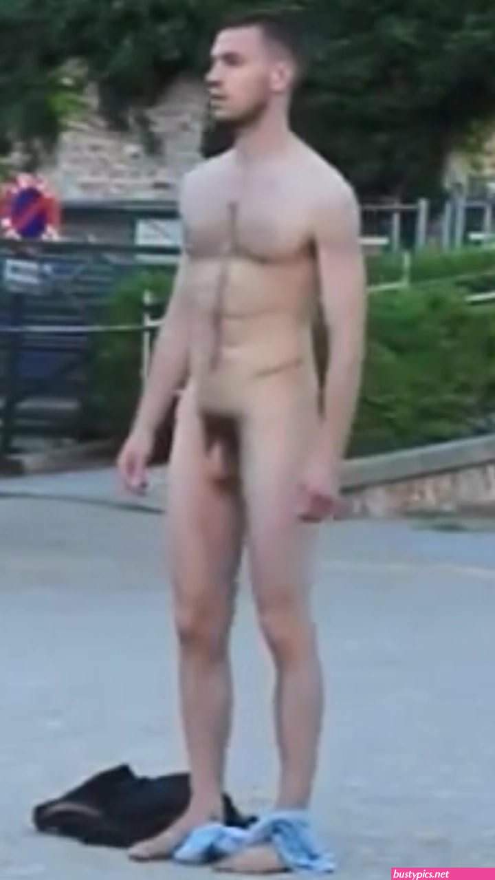naked group