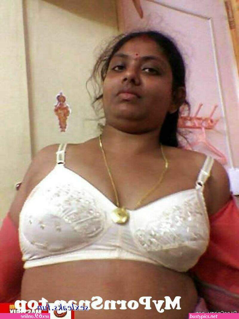 tamil aunty naked boobs