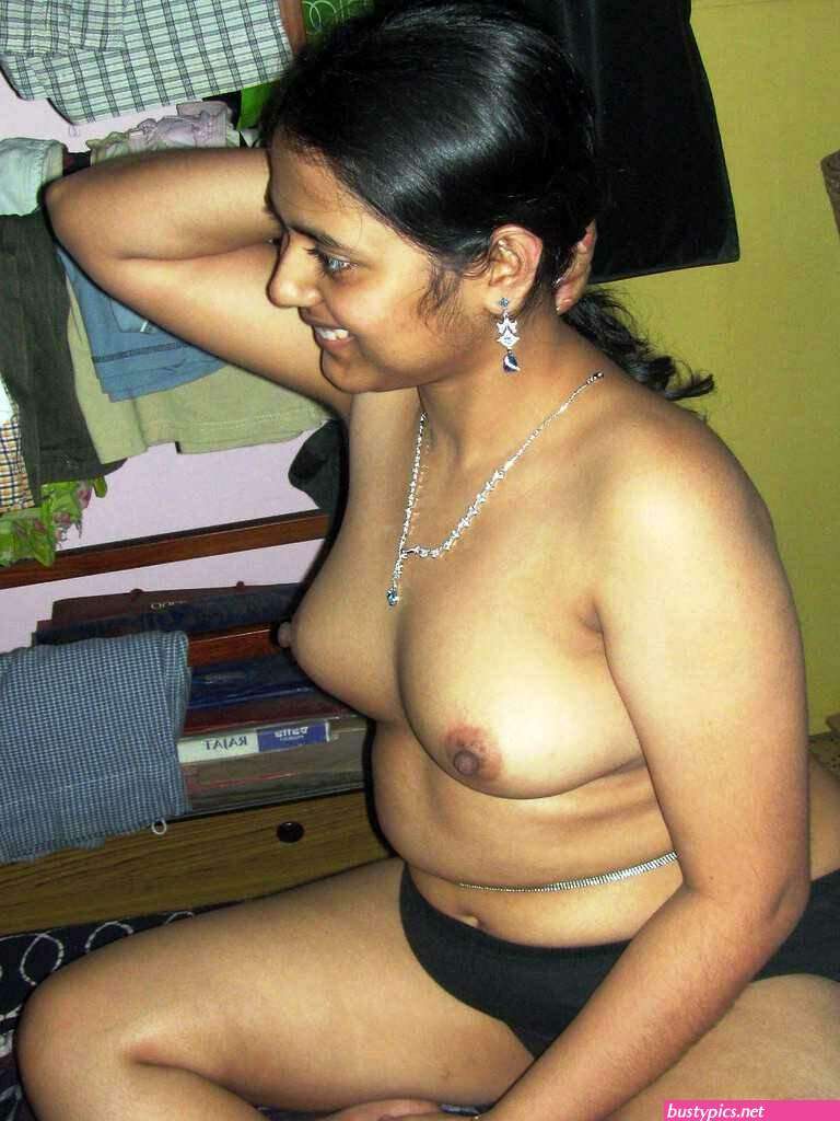tamil aunty naked boobs