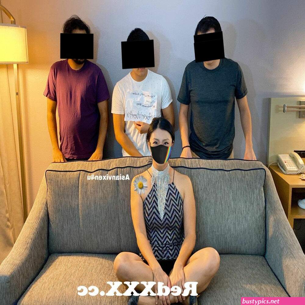 desiauntypussyphoto