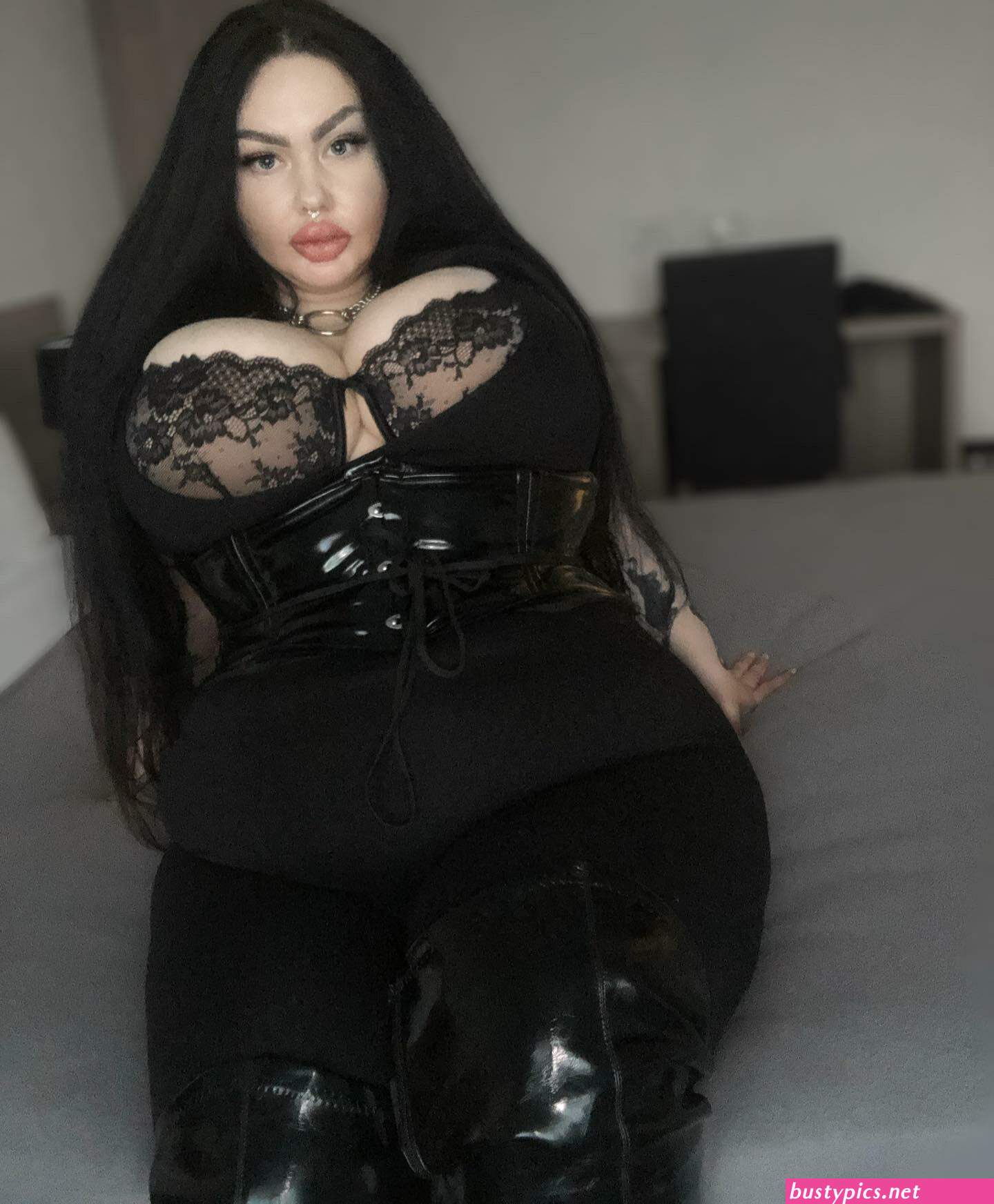 fat dominatrix