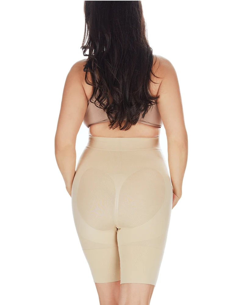 naked big hip thigh backside pics