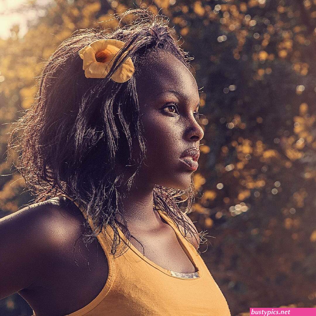 nude uganda queens photos