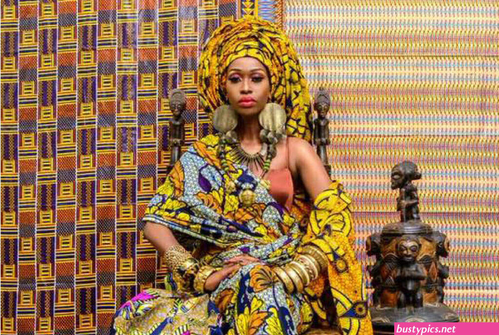 nude uganda queens photos