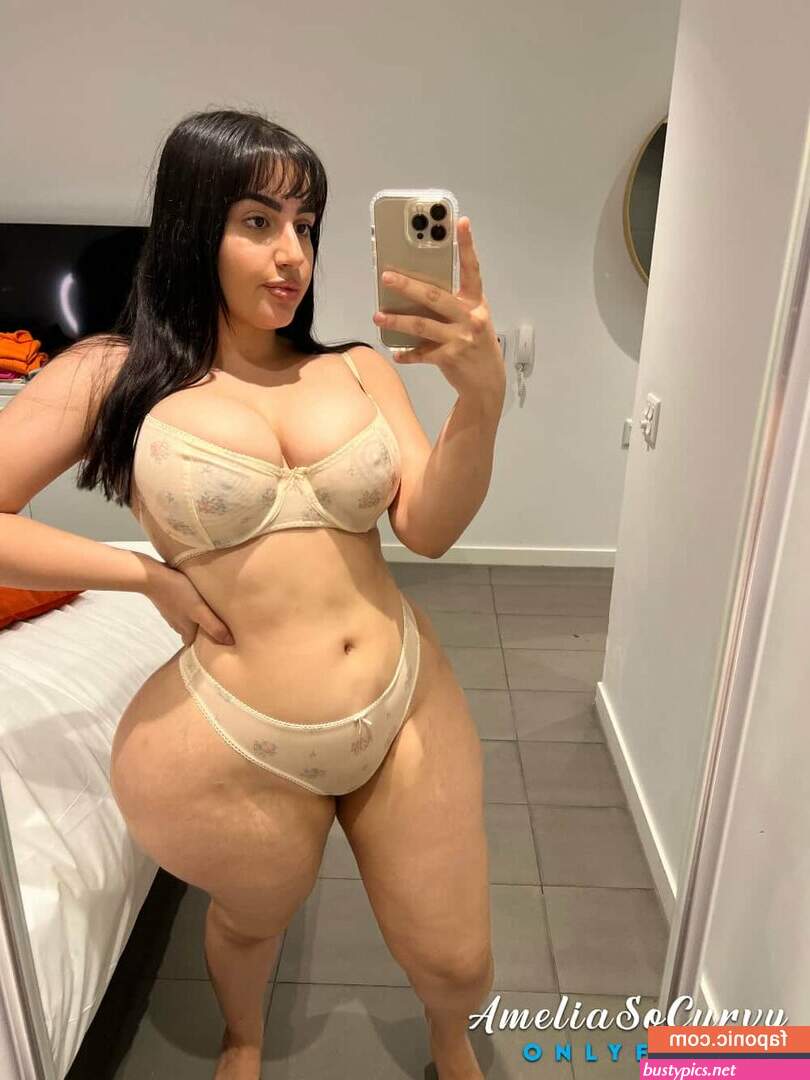 ameliasocurvy nude