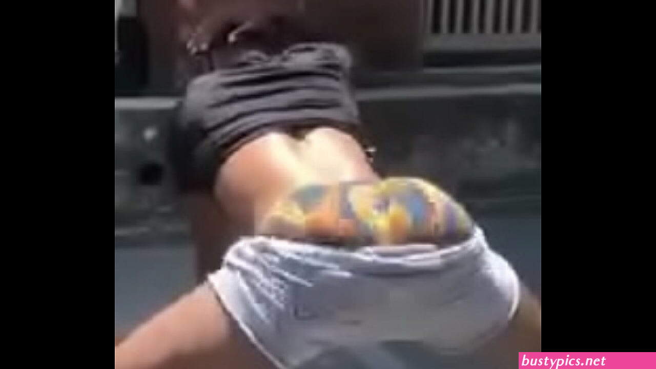 kenyan prostitute tight skirt
