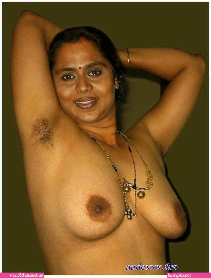 nakedbigtitpic