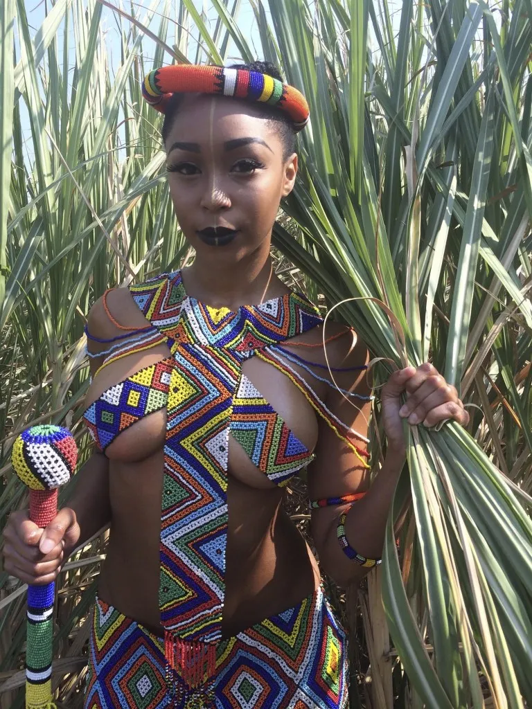 sexy zulu naked gals