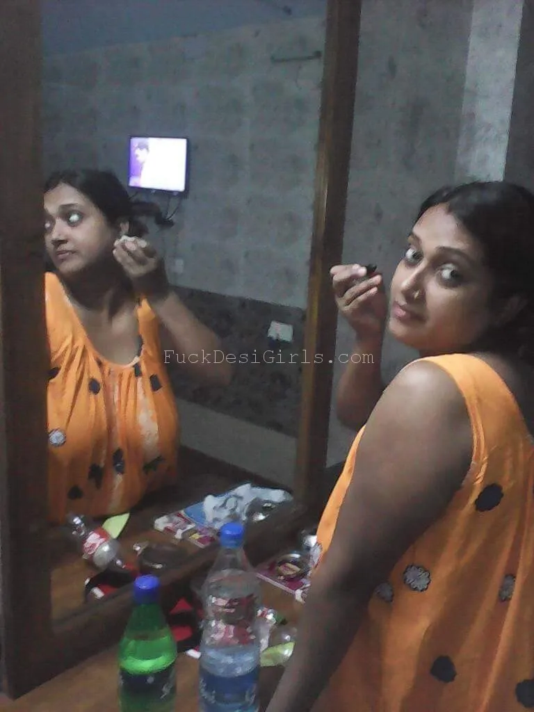 indian aunty big boobs