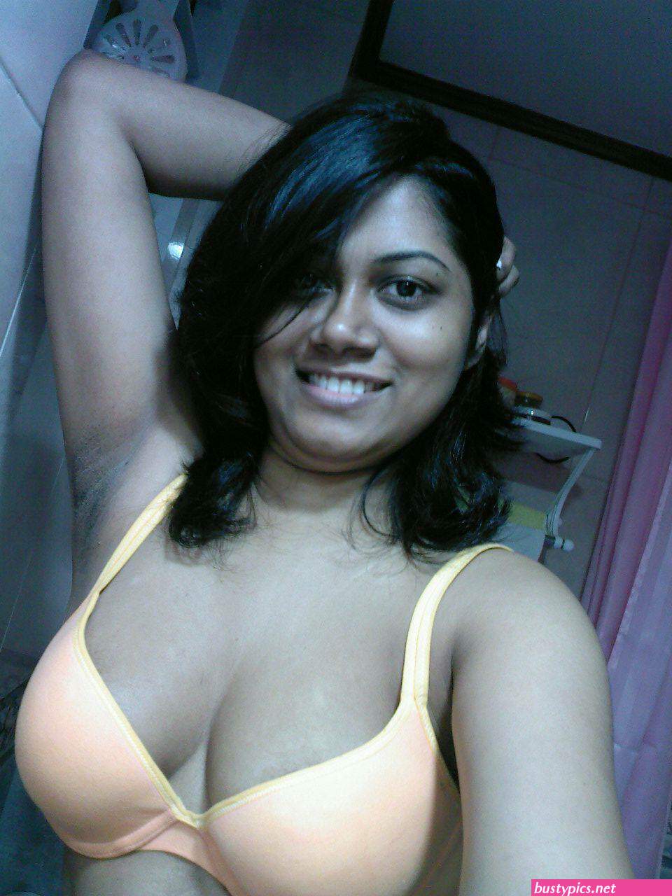 indian aunty big boobs
