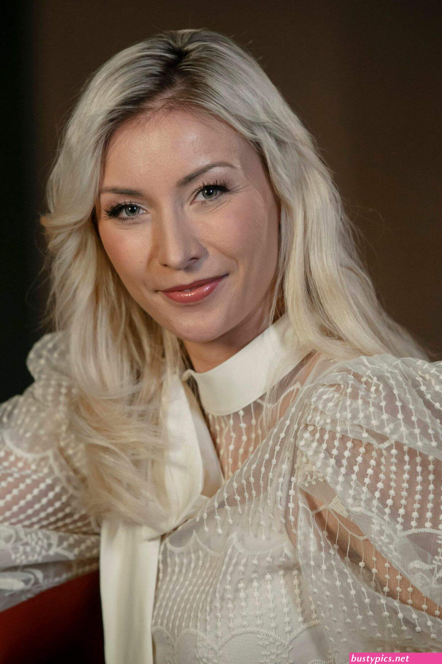 anna-carina woitschak nackt