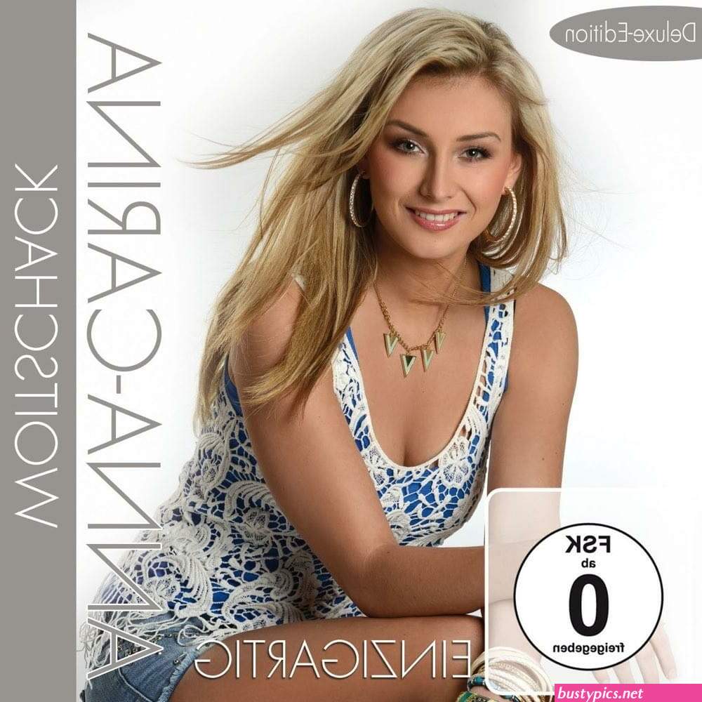 anna-carina woitschak nackt