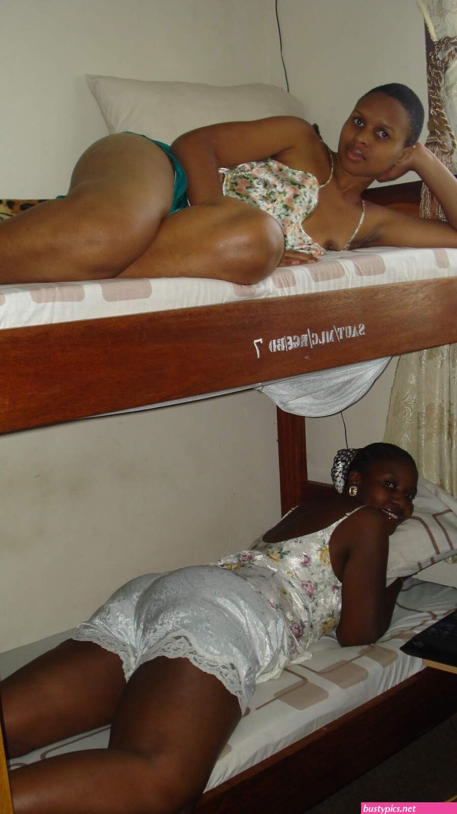 picha uchi wamabiti wanafuzi