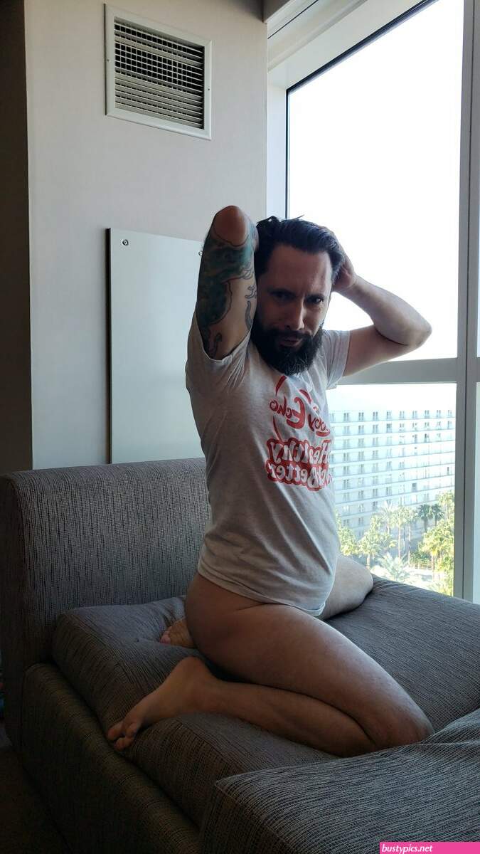 tommy pistol