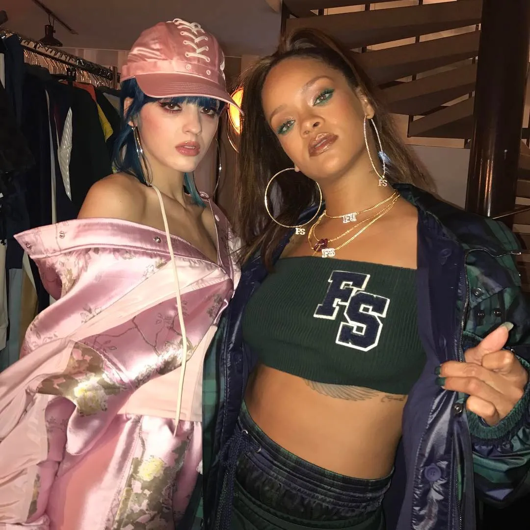 foto rihanna nickiminaj xxxl