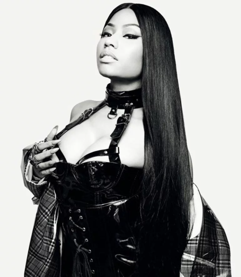 foto rihanna nickiminaj xxxl