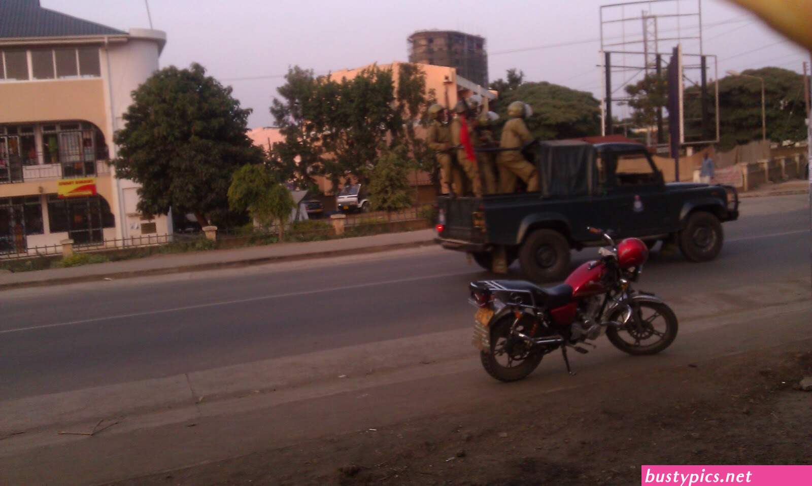mboro kuriko zote ndani yakuma