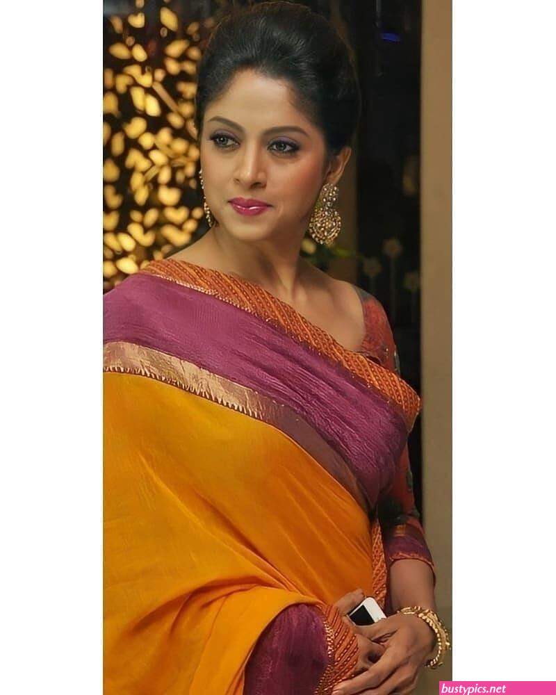 nadhiya.sex photos