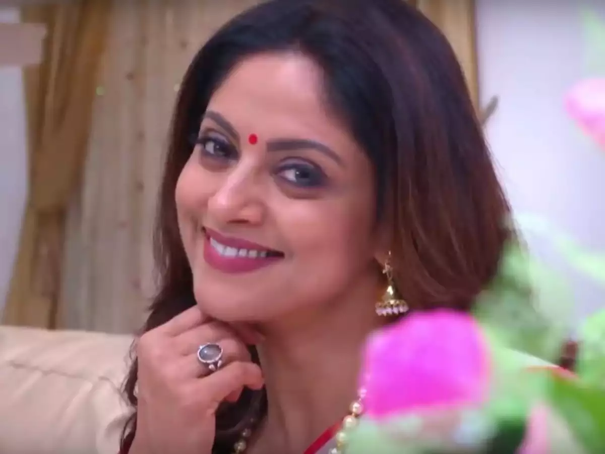 nadhiya.sex photos