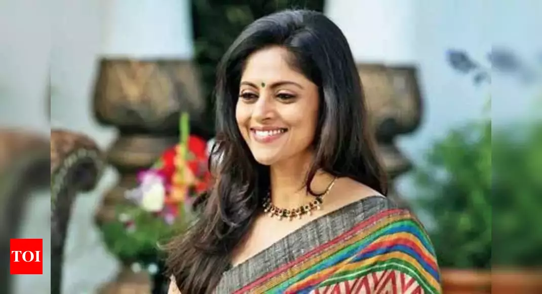 nadhiya.sex photos