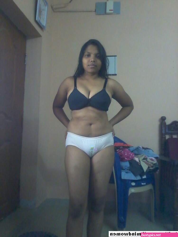 nadhiya.sex photos