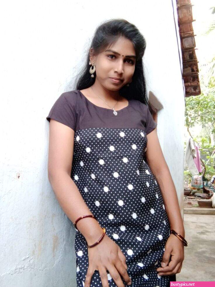 nadhiya.sex photos
