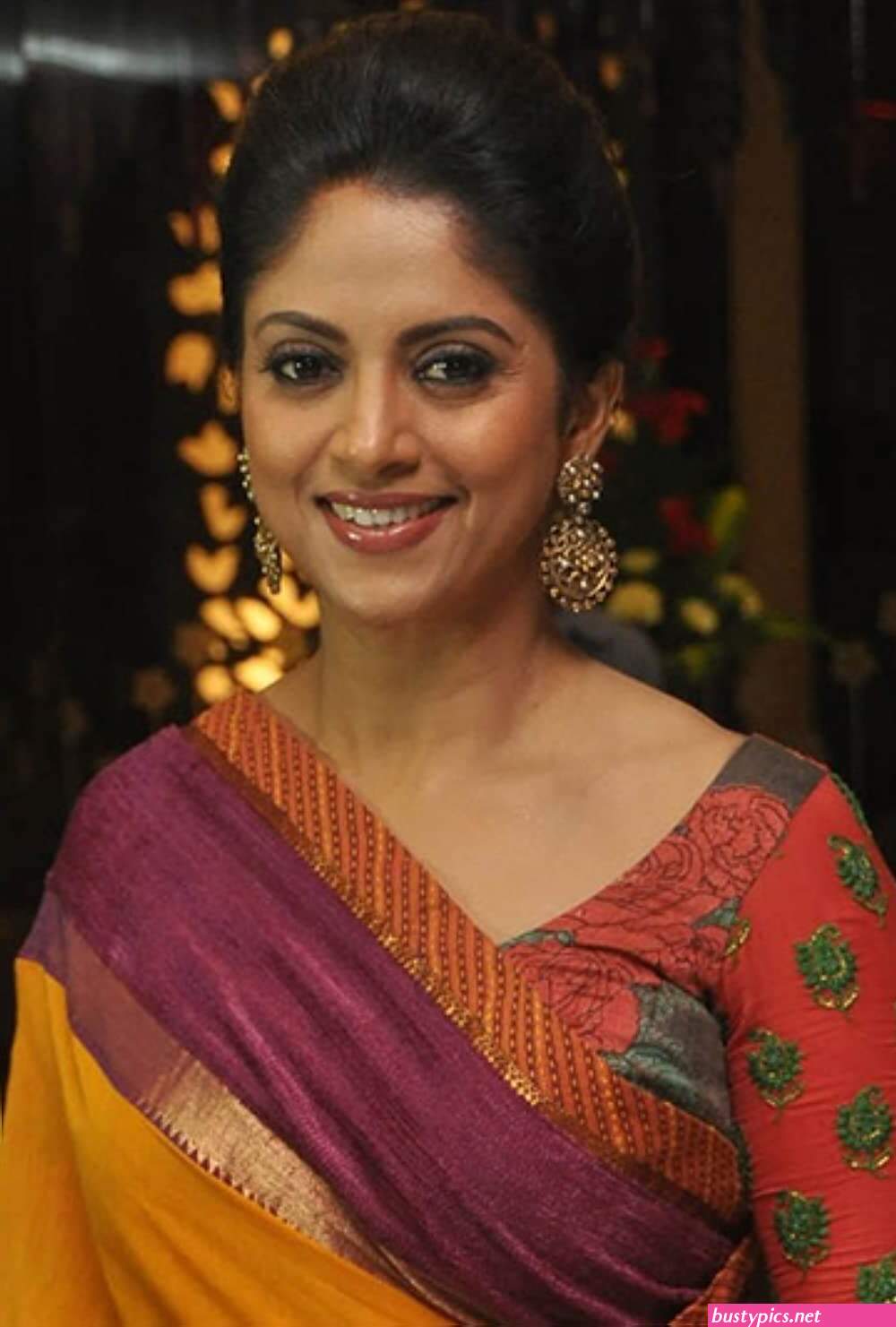 nadhiya.sex photos