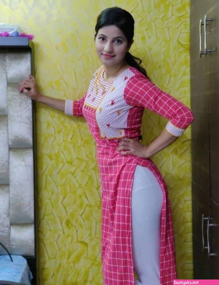 sexy girl ki gad ka photo