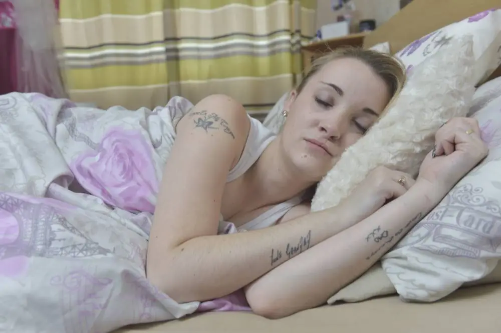 sleeping real mom xxx