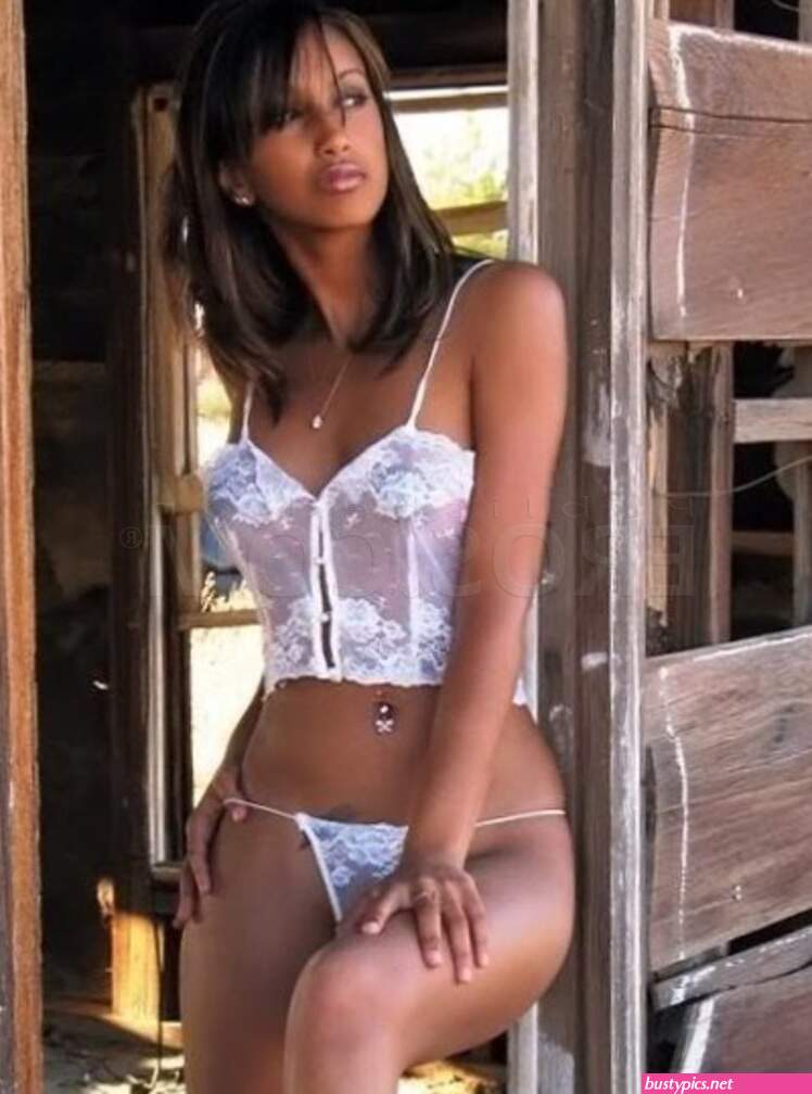 naima mclean nude photo
