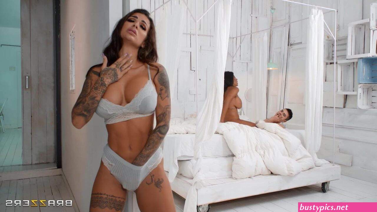 youx xxx porn pics