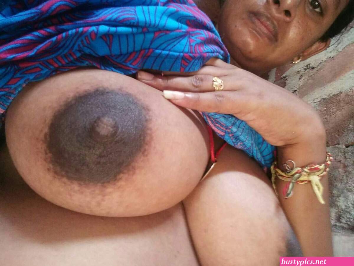 aunty big boobs pic