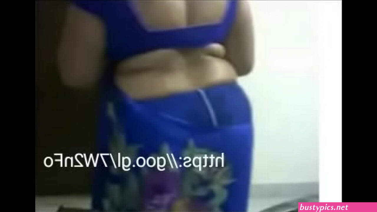 bhabhi big blouse boob
