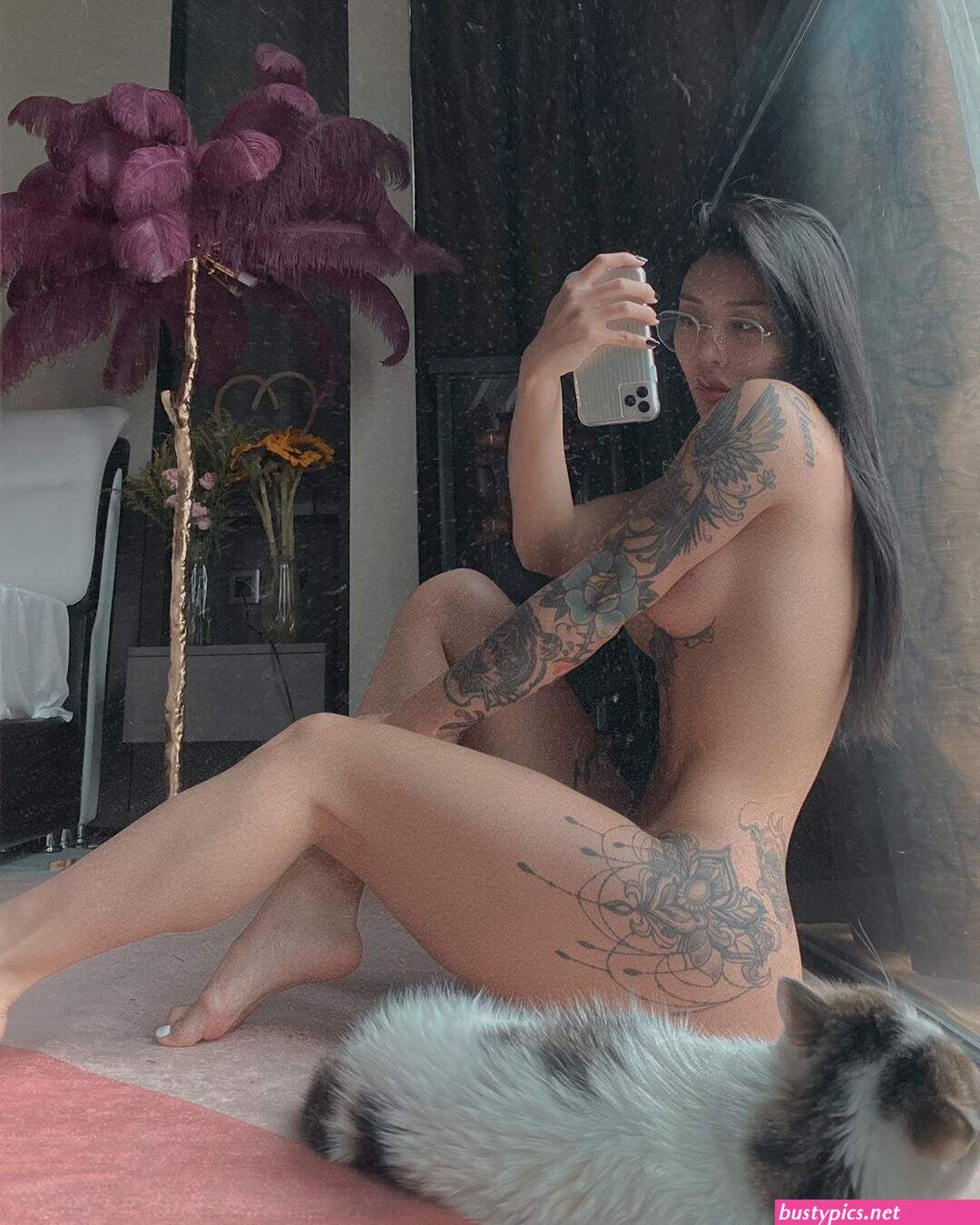 songyuxin hitomi nipple