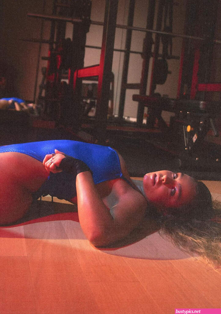 sommer ray shows off her booty in a blue swimsuit