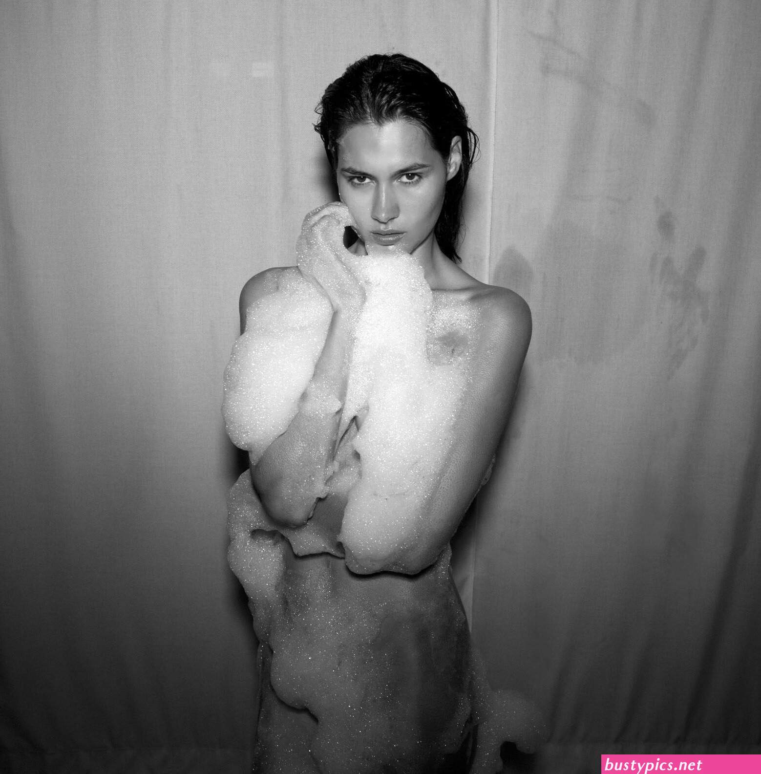 karol jaramillo naked