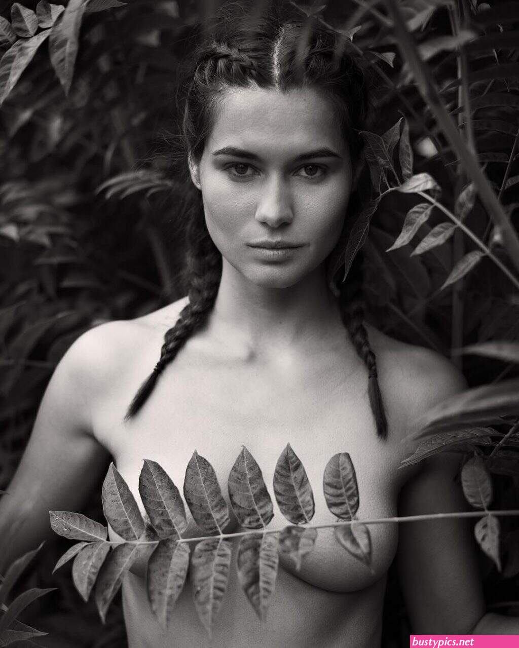 karol jaramillo naked