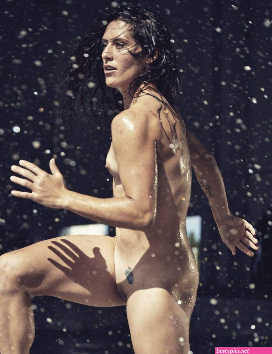 women soccer players nude