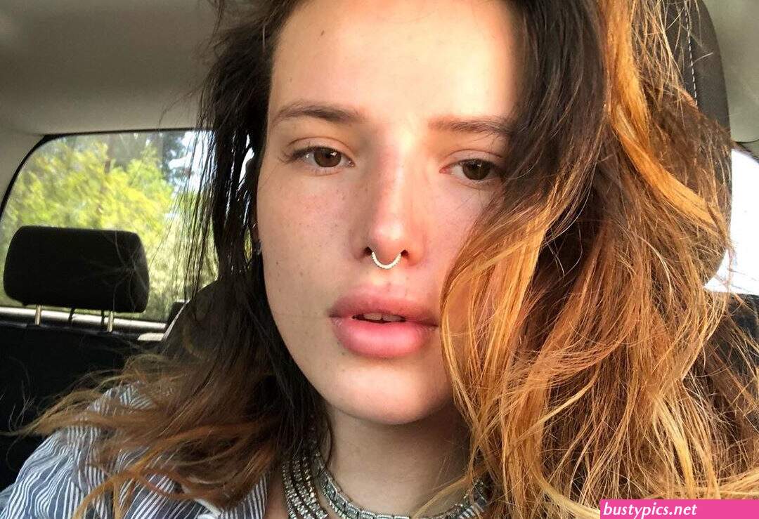 bella throne nude pic