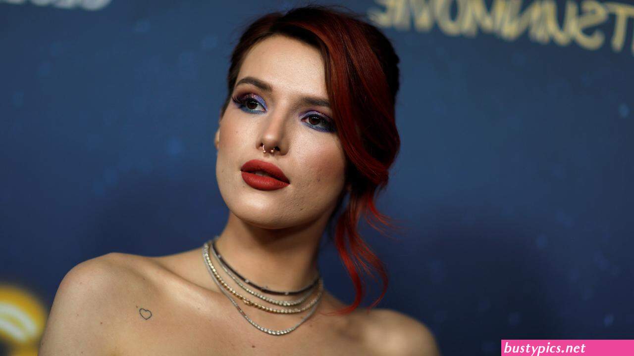 bella throne nude pic