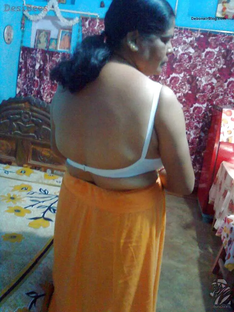 mallu ass nude sari