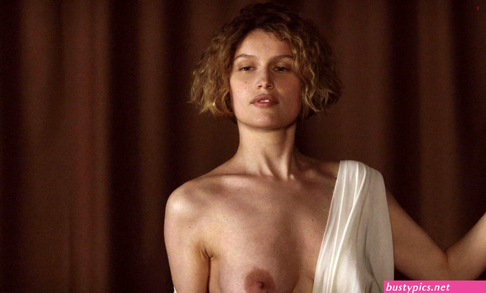 laetitia casta nude sexy numero 213