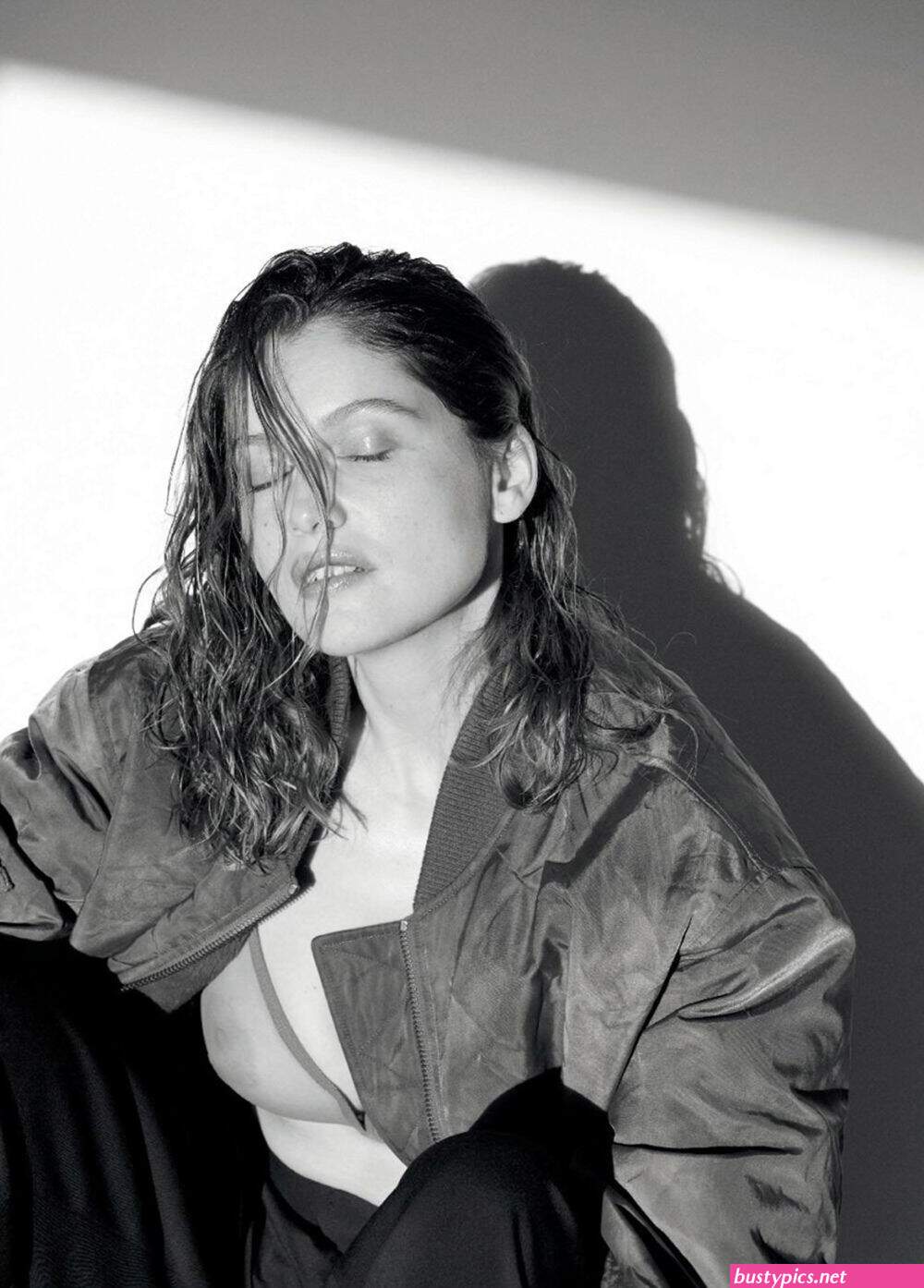 laetitia casta nude sexy numero 213