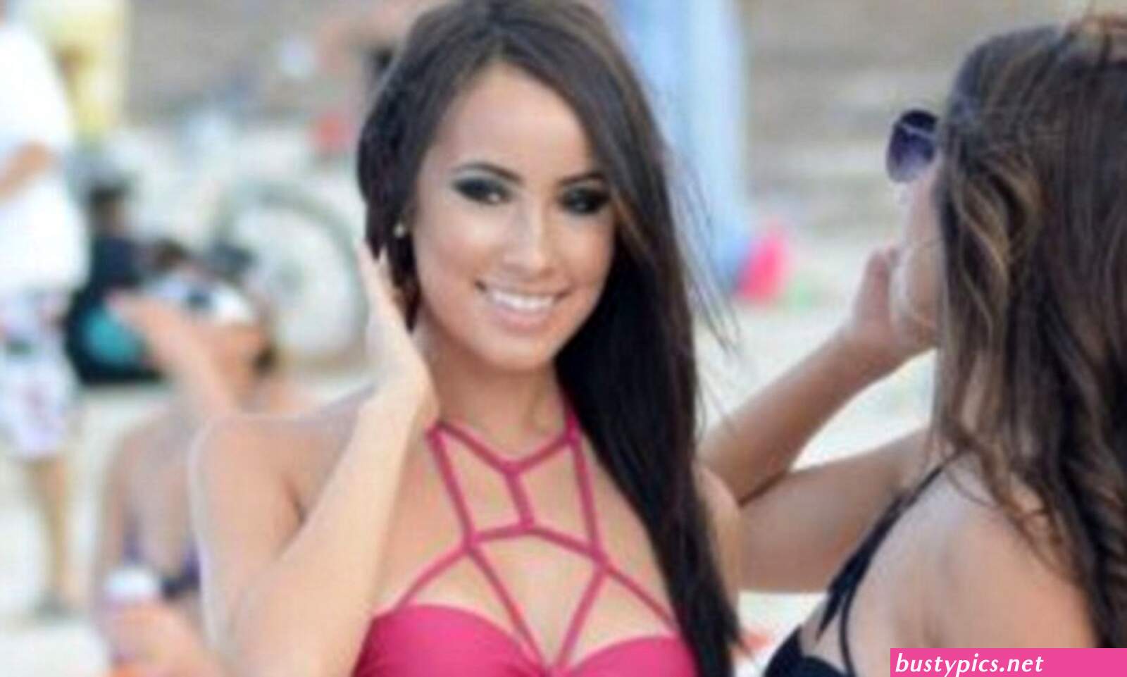 lisa opie shows off her fit body on the beach in miami