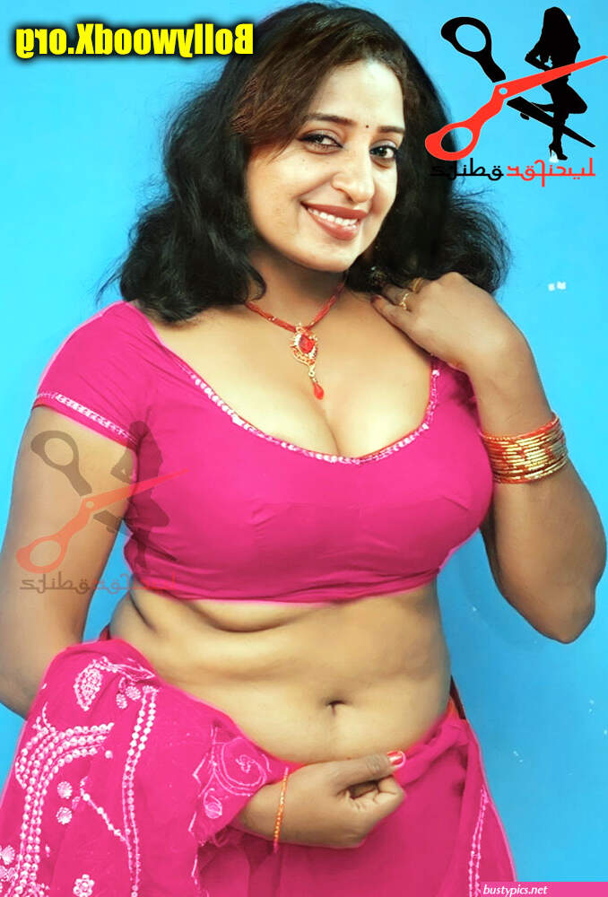 navel cleavage porn pic