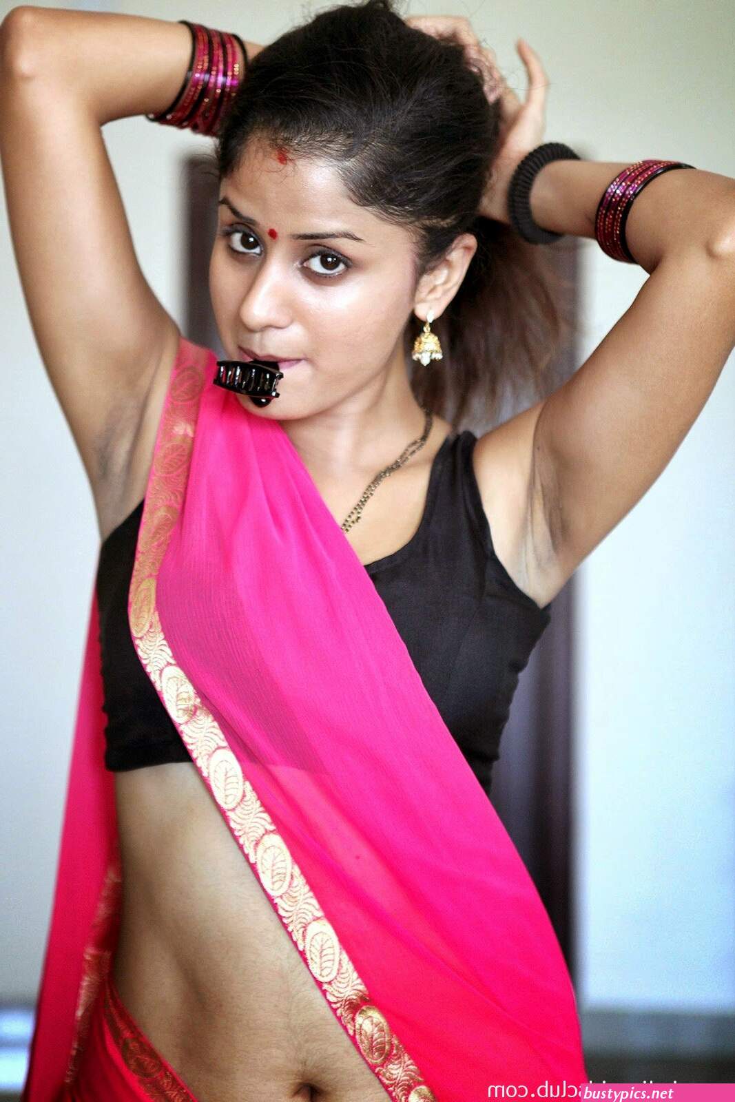 navel cleavage porn pic