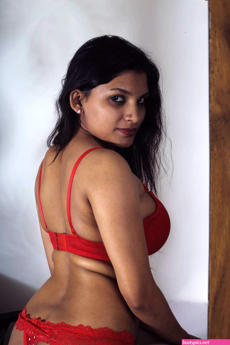 reshmi r nair red marrage