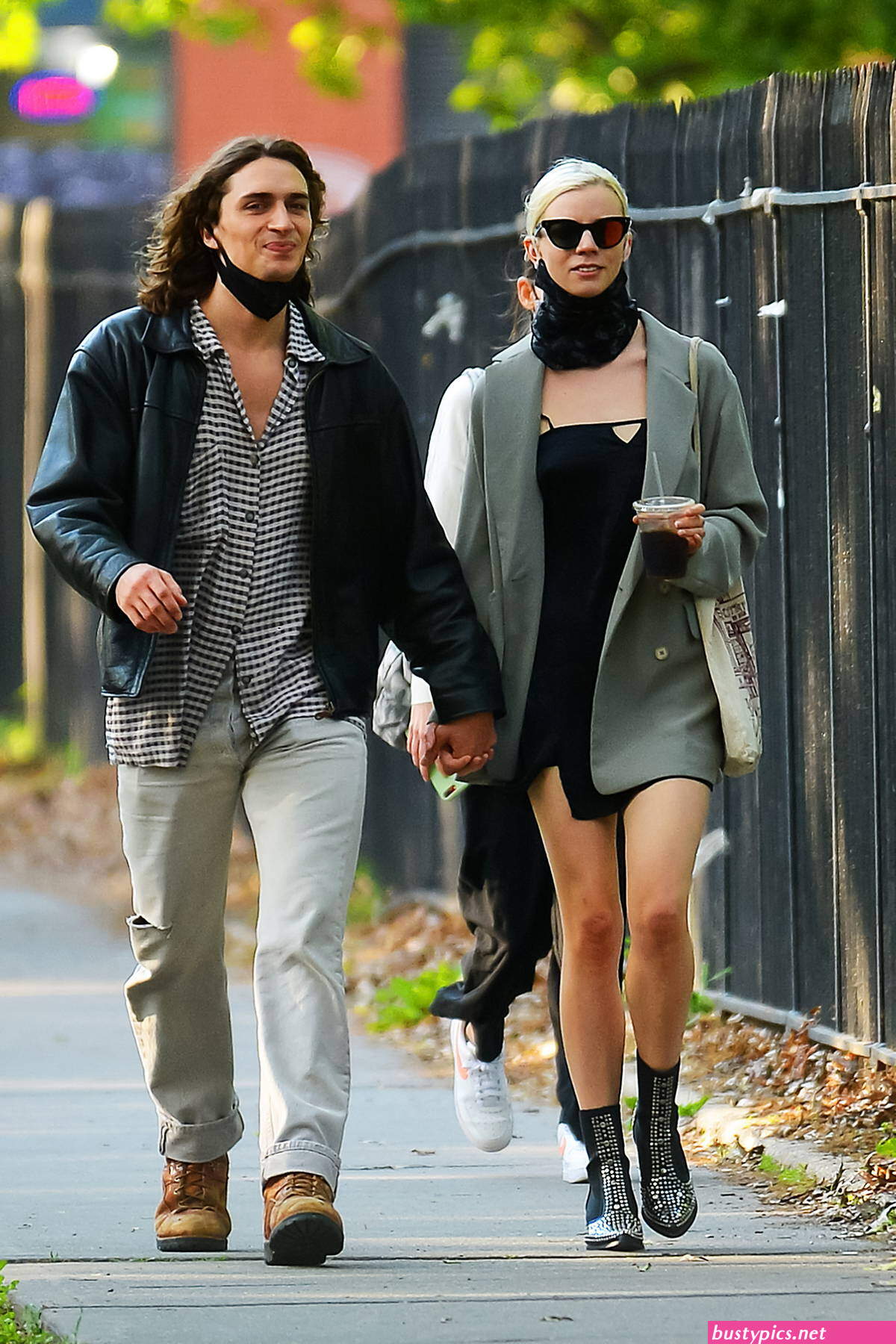 anya taylor joy is spotted packing on the pda with actor malcolm mcrae in nyc