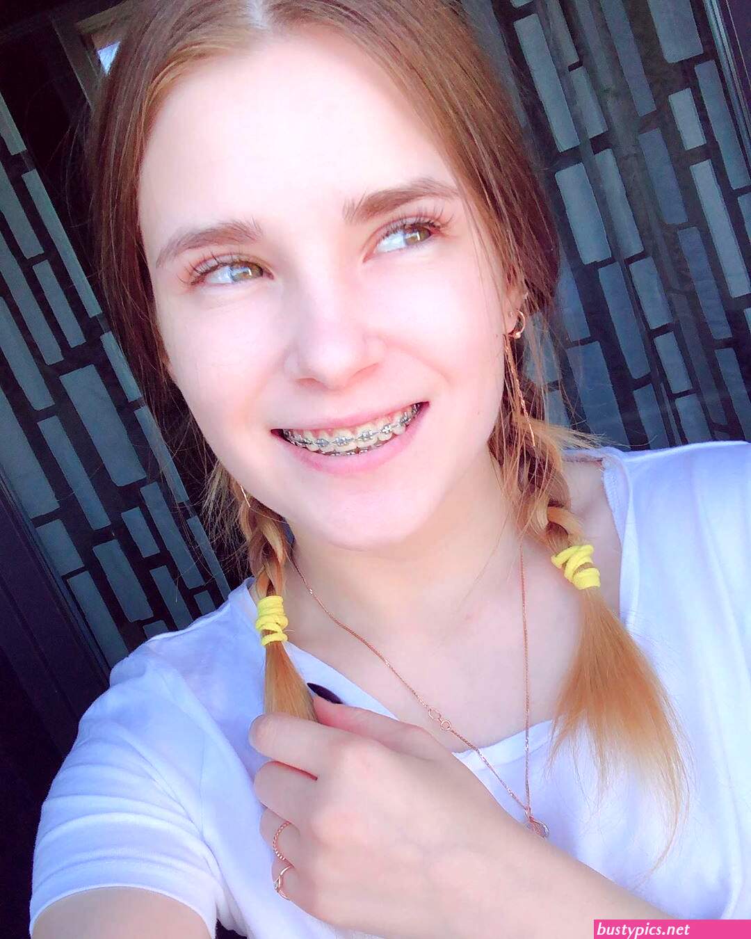 brace face cum pics
